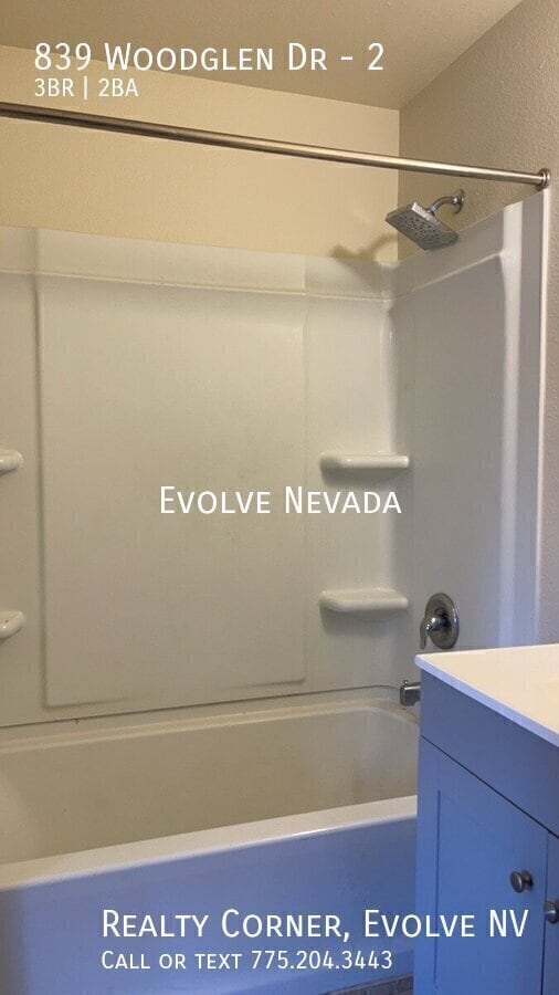 Building Photo - 839 Woodglen Dr