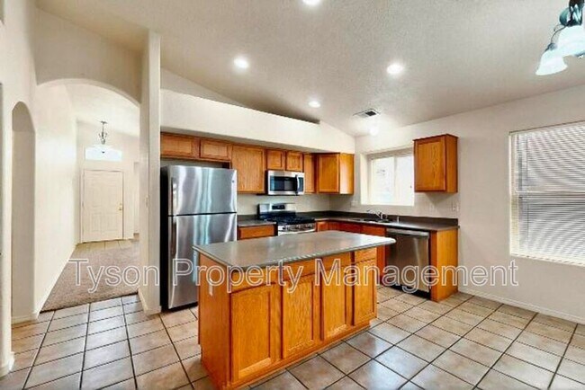 Building Photo - 8004 Corn Mountain Pl NW