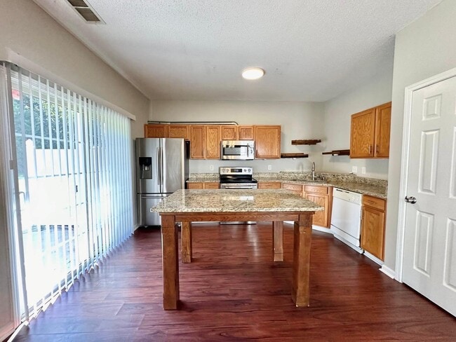 Building Photo - 3414 Summerfield Ridge Ln