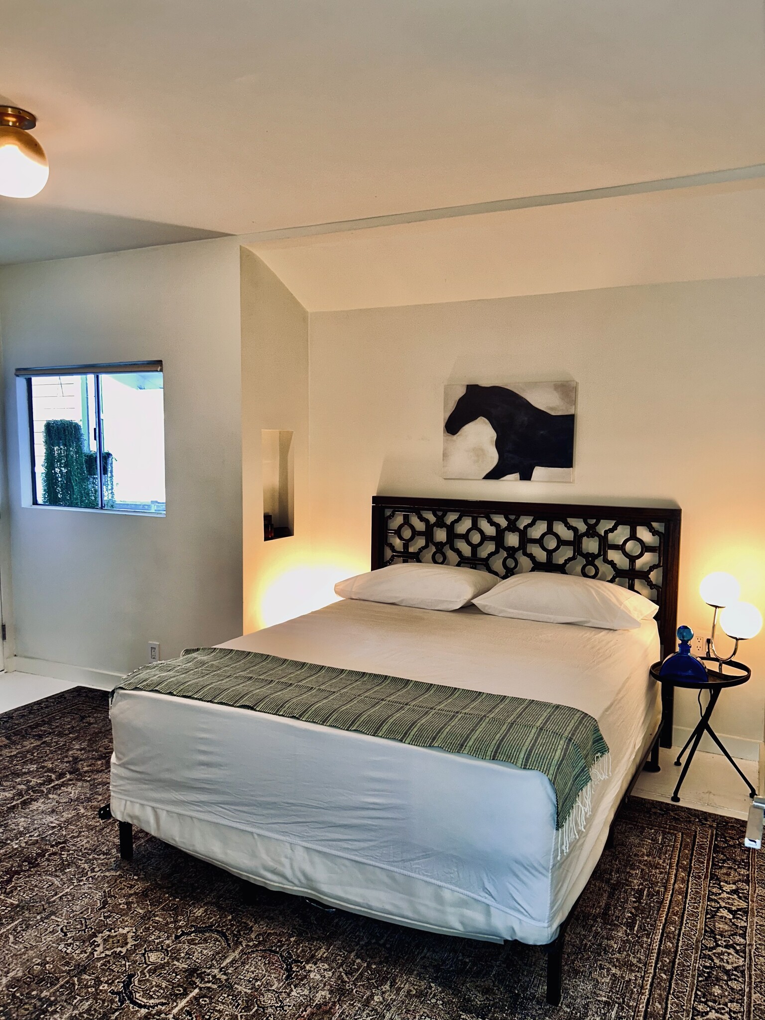 Building Photo - 1403 Oakwood Ave