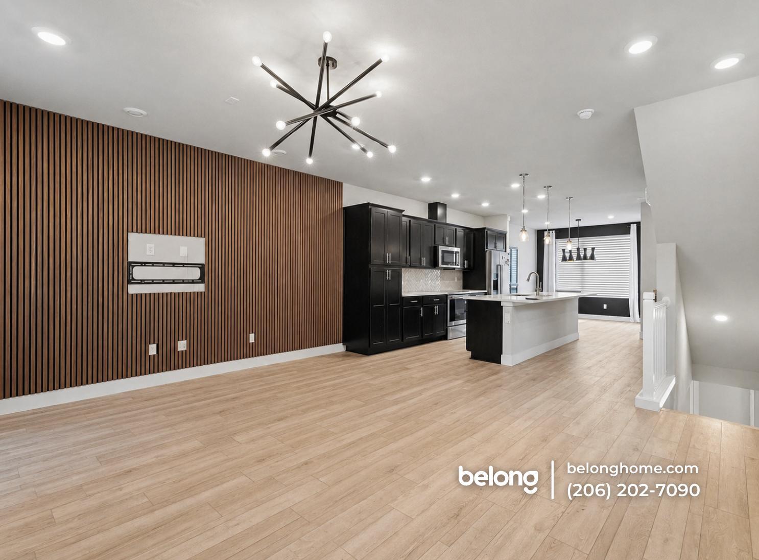 Building Photo - 13347 Greenwood Ave N