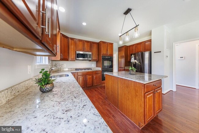 Building Photo - 9402 Pep Rally Ln