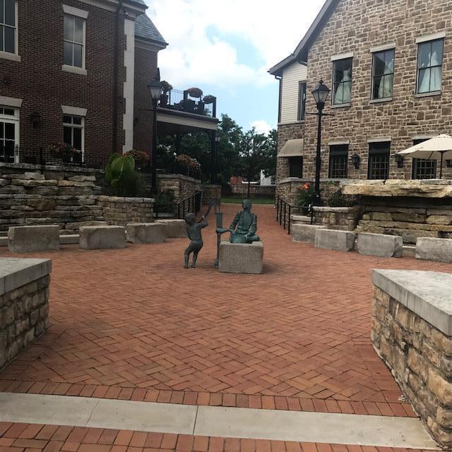 Building Photo - 339 Clover Ln