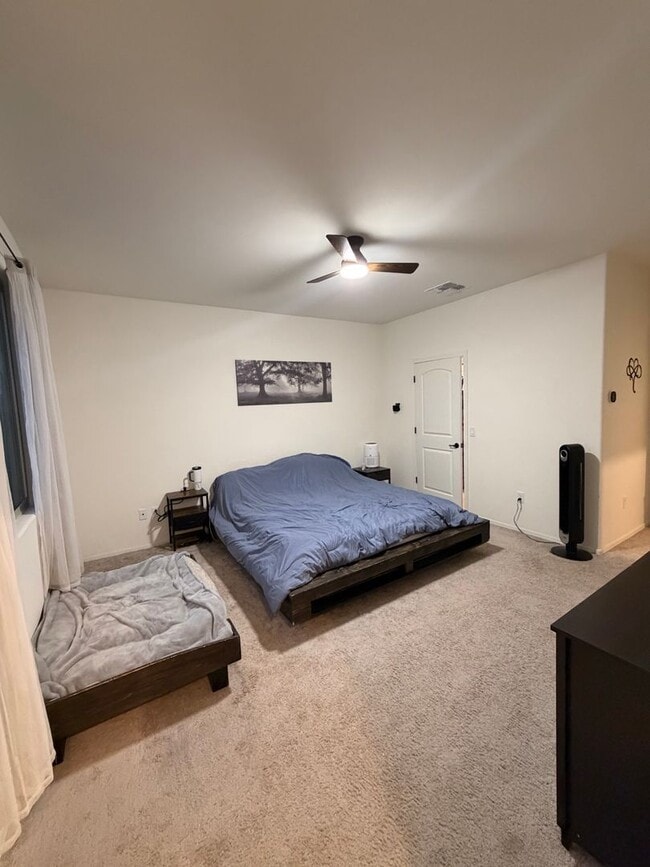 Building Photo - 9020 E Pantano Bluff Dr