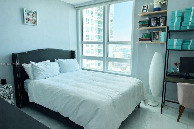 Building Photo - 951 Brickell Ave