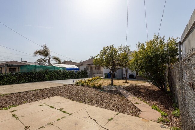 Building Photo - Fully Renovated Craftsman Home, 3-Bedroom,...