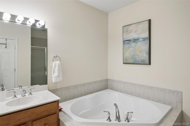 Building Photo - 228 Sonata Ct