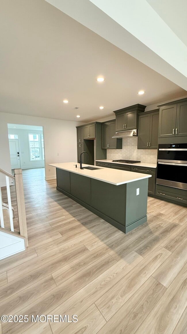 Building Photo - 97 Mustang Dr