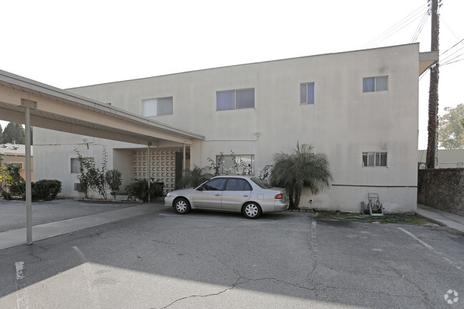 Building Photo - Shalimar Apartments