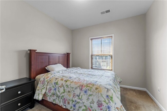 Building Photo - 410 Fairmont Dr