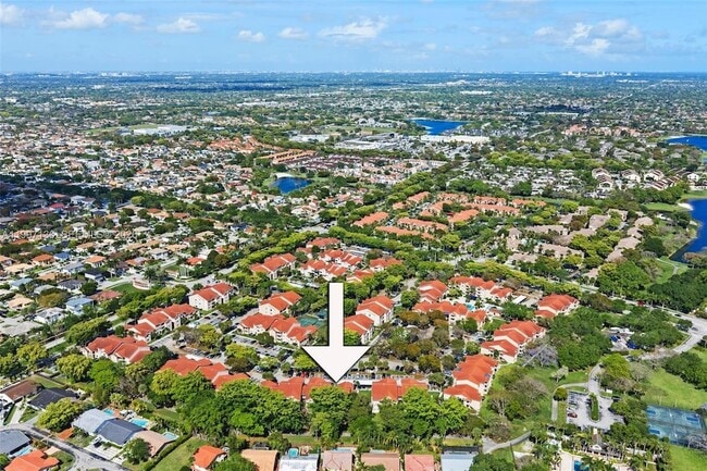 Building Photo - 10610 SW 158th Ct