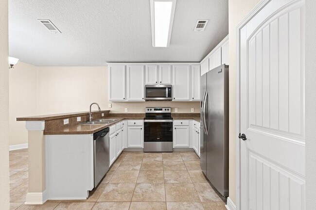 Building Photo - 4845 Makenna Cir