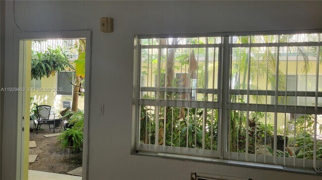 Building Photo - 655 Meridian Ave