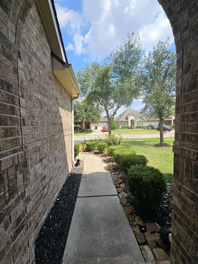 Building Photo - 4923 Windy Orchard Ln