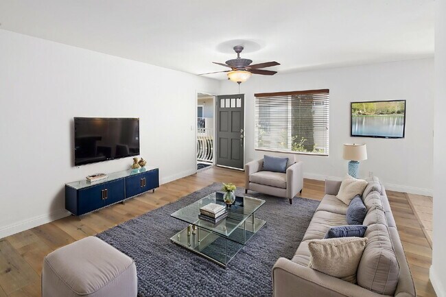 Building Photo - Stunning, Serene, 2-Bed, 2-Bath Condo in highly sought after Del Cerro area in San Diego CA