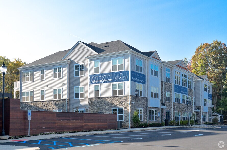 The Grove at Piscataway 67 Old New Brunswick Rd Piscataway NJ 08854 Apartment Finder