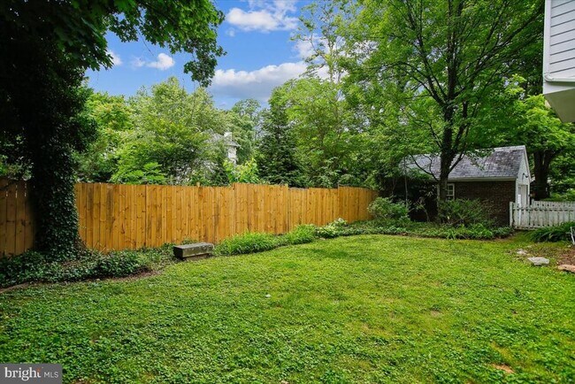 Building Photo - 4602 De Russey Pkwy