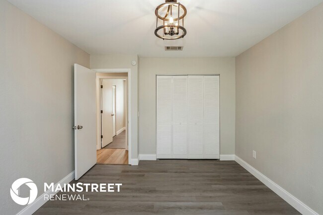 Building Photo - 1197 Topliff Cir NE