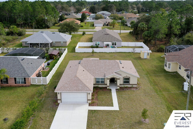 Building Photo - 4 Butternut Dr
