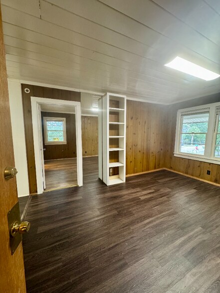 Primary Photo - 7203 Porcher Dr