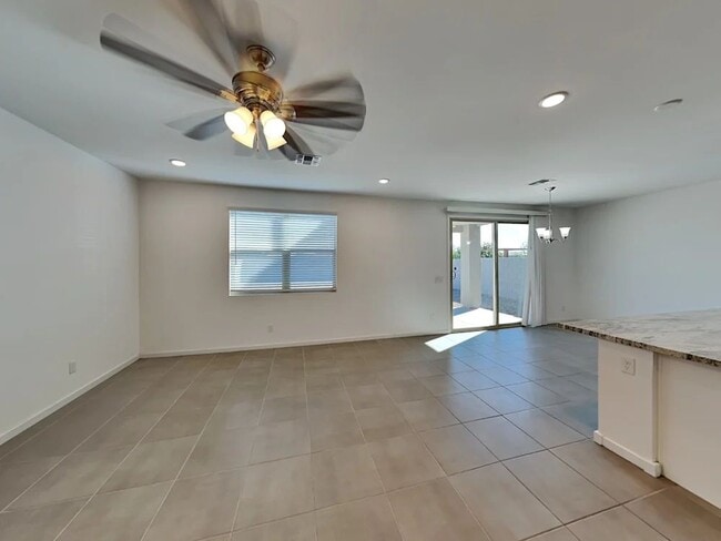 Building Photo - 2932 W Lehigh Ave