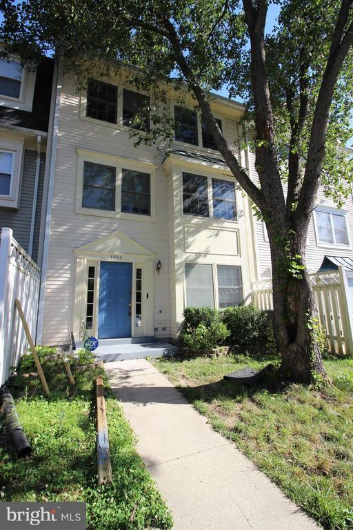 Building Photo - 3803 Salemway Ct