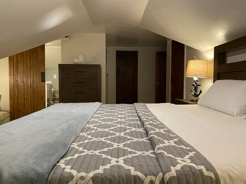 Building Photo - 1714 Waldo Blvd