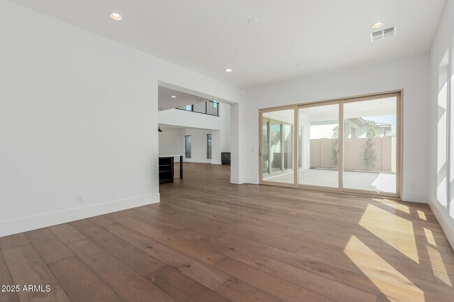 Building Photo - 12417 N 93rd Way