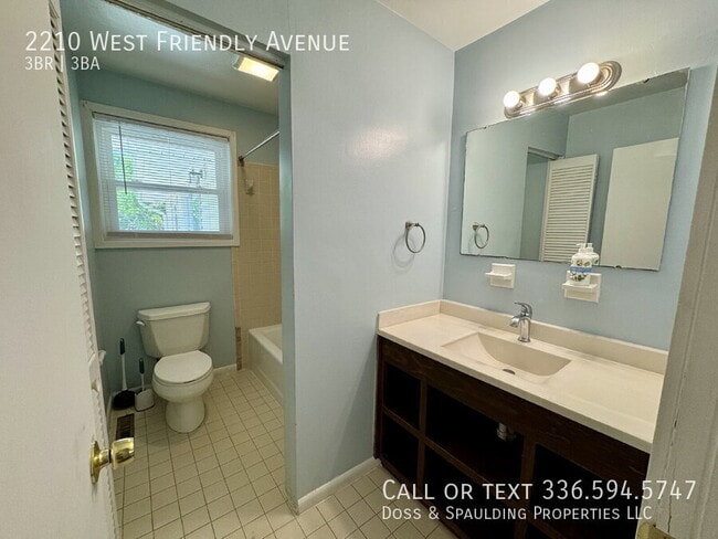 Building Photo - 2210 W Friendly Ave