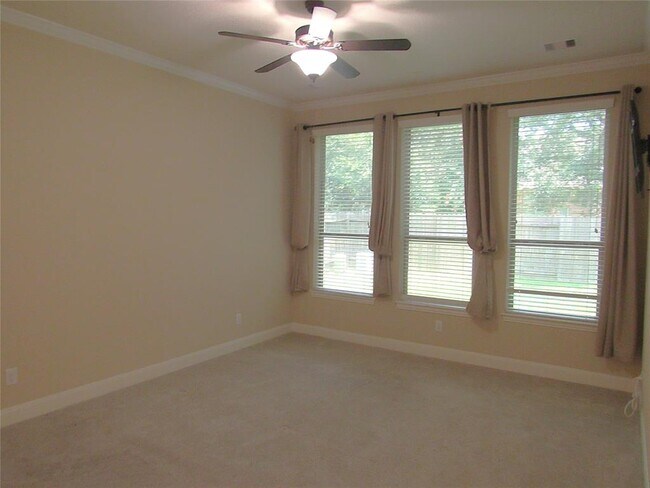 Building Photo - 13902 Desert Trace Ct