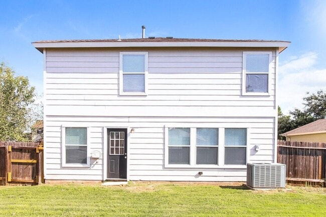 Building Photo - 21227 Misty Brook Bend Ln
