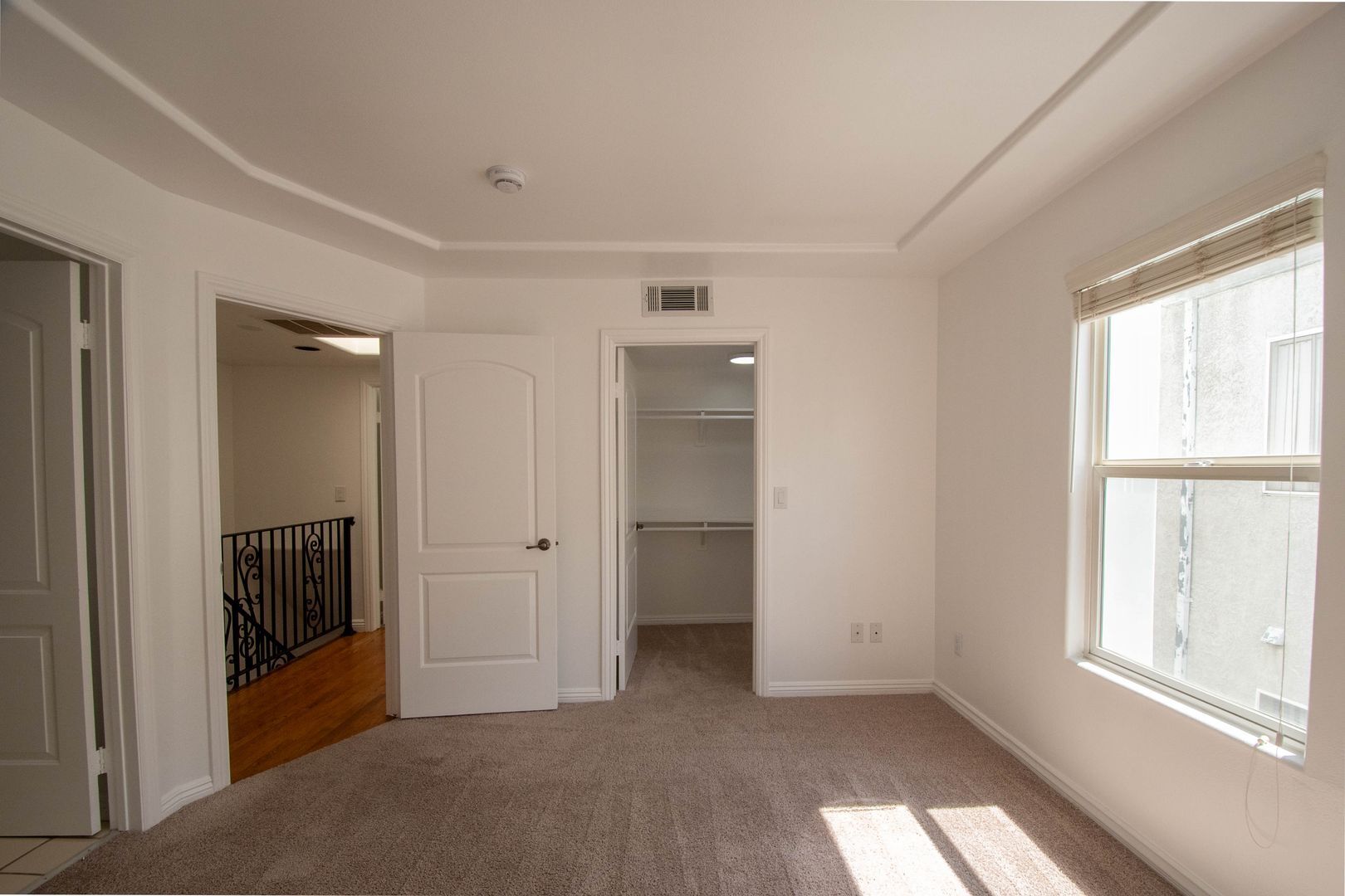 Building Photo - 4259 Dixie Canyon Ave