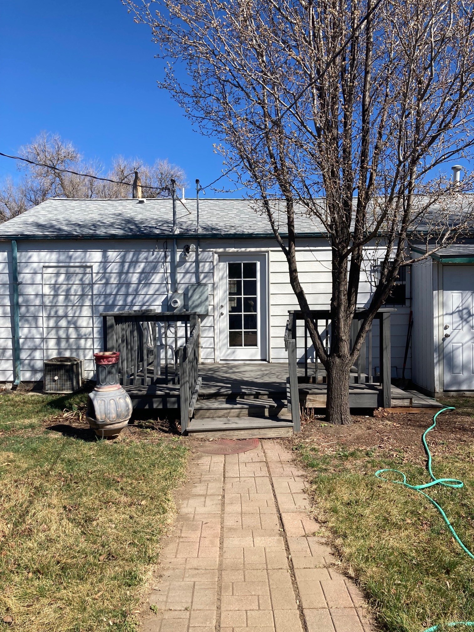 Building Photo - 1083 Hooker St