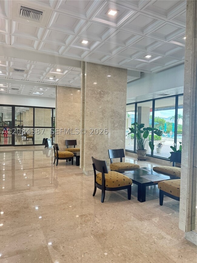 Building Photo - 300 Bayview Dr