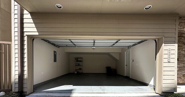 Building Photo - 4406 Eli St