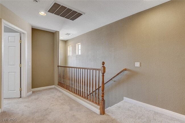 Building Photo - 1005 Roaring River Ave