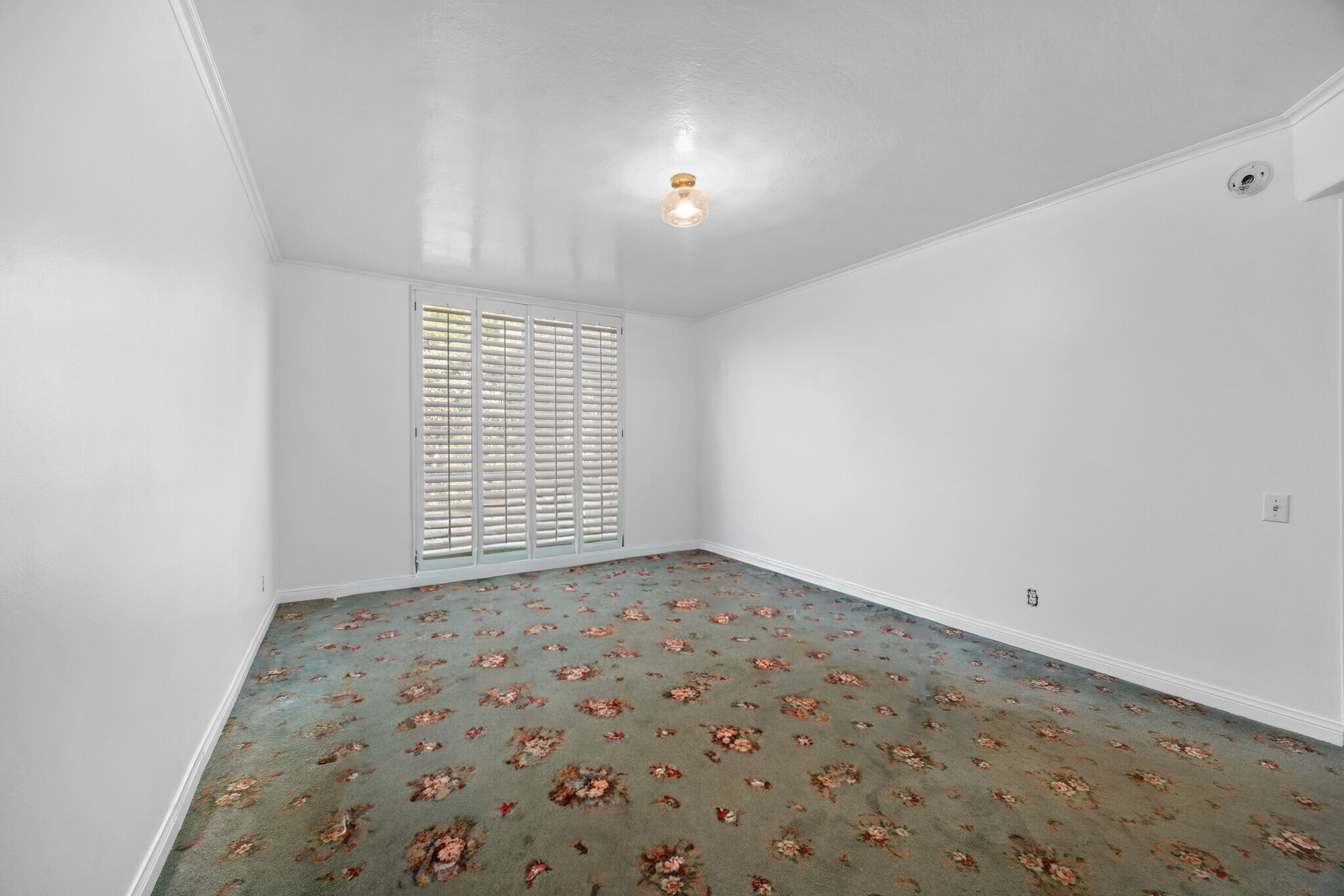 Building Photo - 2301 S Beverly Glen Blvd