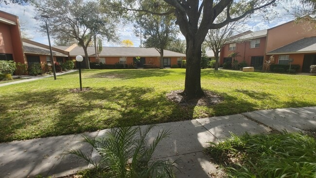 Building Photo - 4800 Tangerine Ave