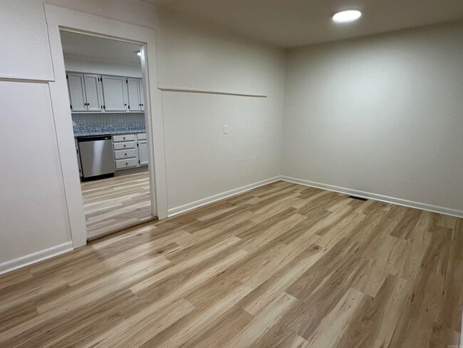 Building Photo - 4423 West Dr