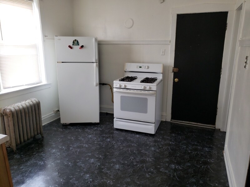 Building Photo - 8936 S Ashland Ave