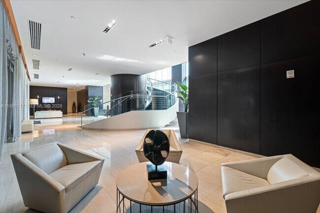 Building Photo - 900 Biscayne Blvd