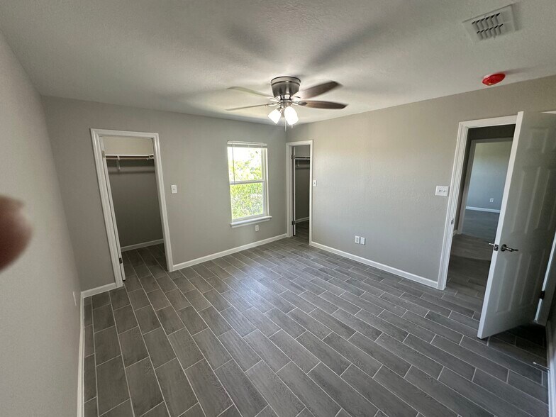 Building Photo - 101 Rockwell Way