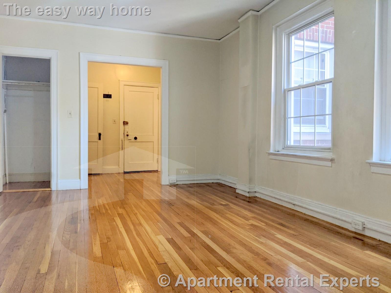 Building Photo - 5 Craigie Cir