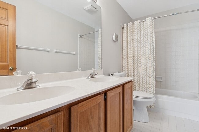 Building Photo - 970 Amberwood Cir