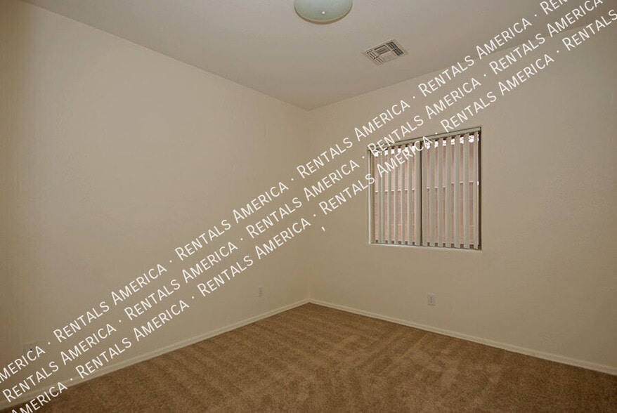 Building Photo - 4212 N 125th Ave