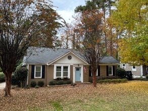 Building Photo - 3089 Highpoint Dr