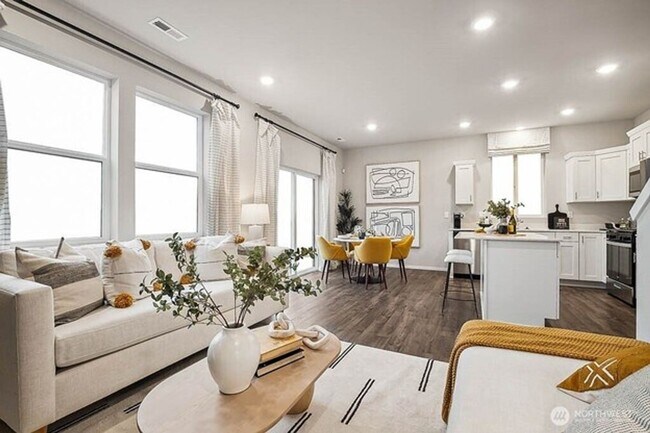 Building Photo - The Birkdale – 3 Bed / 3 Bath | 1,760 sq. ...