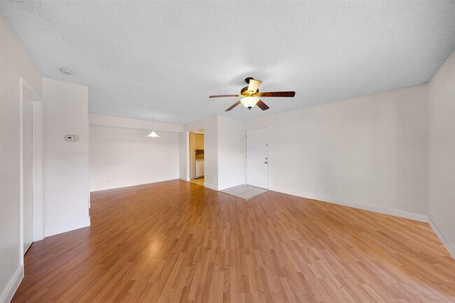 Building Photo - 2809 N Course Dr