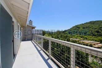 Building Photo - Hillside Fairfax Townhouse | Valley Views, 4BD + Office - FOUNDATION