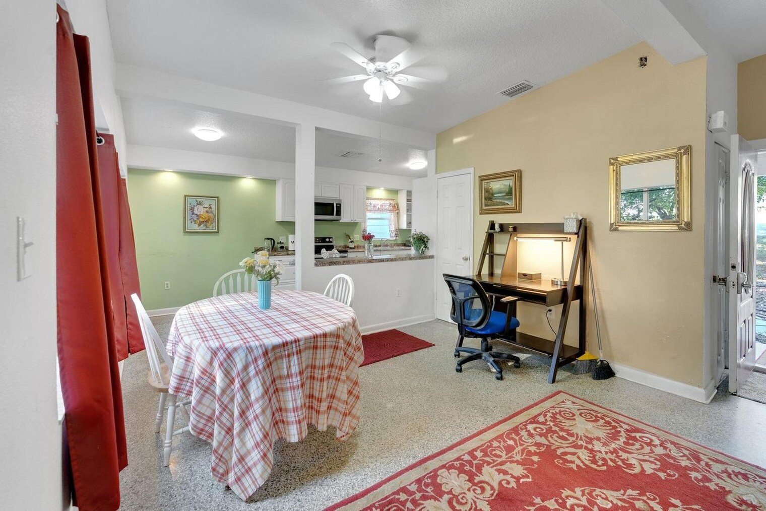Building Photo - 7901 Lois Mae Ct